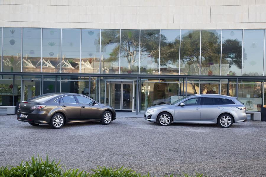 Mazda6 2011 года  (фото 18 из 113)